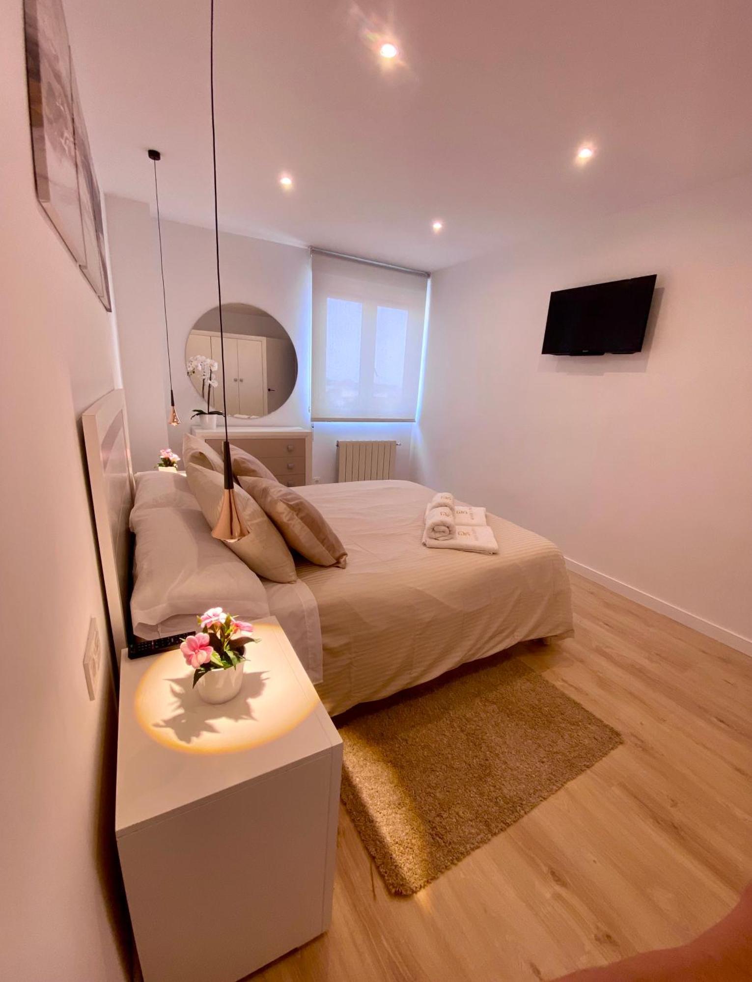 Apartamento De Lujo River Suites Santander Buitenkant foto
