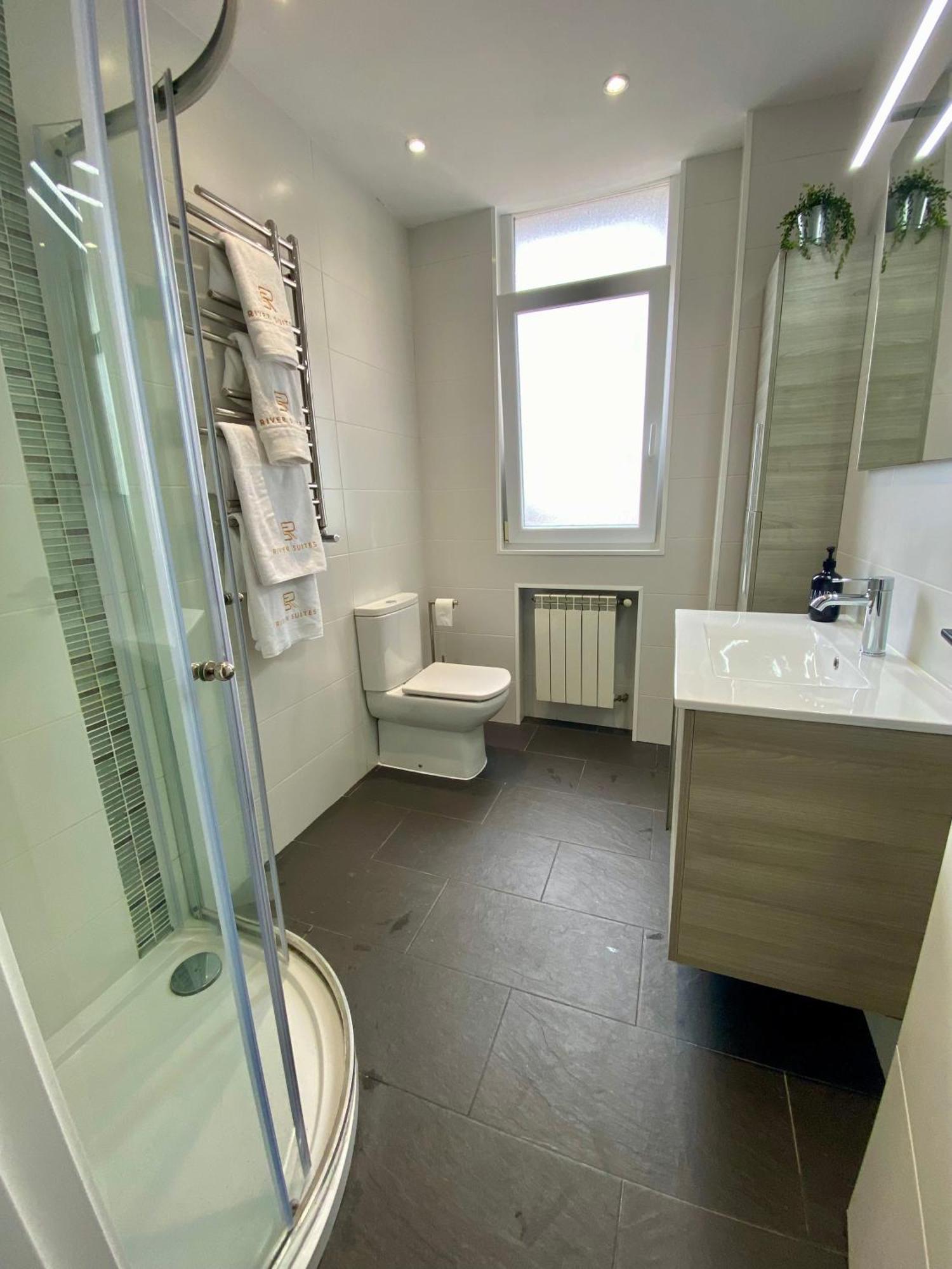 Apartamento De Lujo River Suites Santander Buitenkant foto
